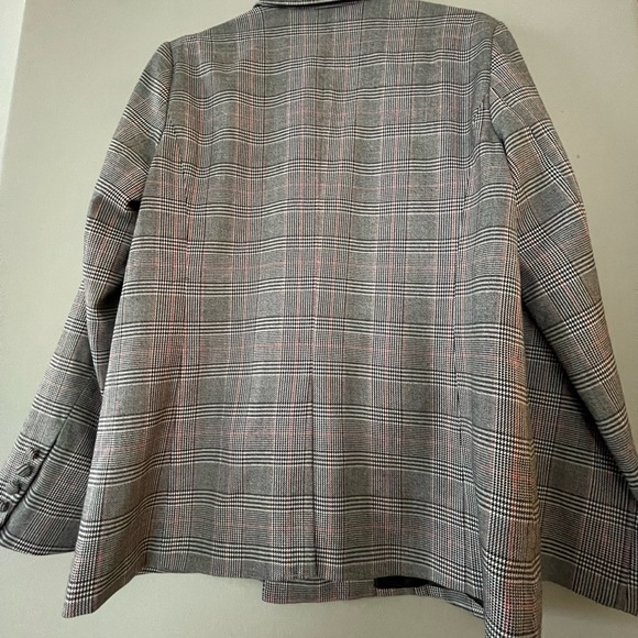 Women blazers good condition - Picture 2 of 4